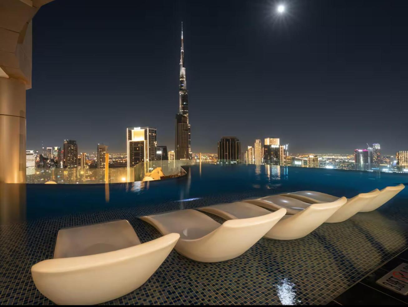Stunning 62nd Floor With Burj View * Dubai